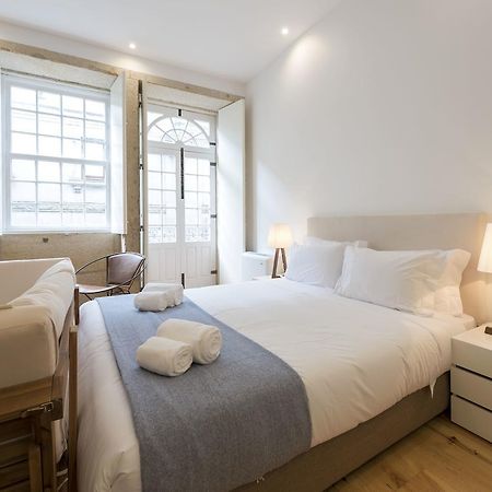 Lovelystay - Rico'S Apartment - Almada 2º F Porto Buitenkant foto